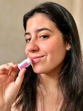 Cargar imagen en el visor de la galería, Bálsamo Labial Natural (Push Up) - Coco Tropical