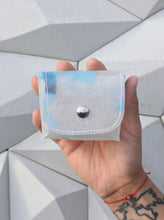 Cargar imagen en el visor de la galería, Porta Shampoo Sostenible - Océano x Mamaqucha Bags