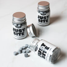 Cargar imagen en el visor de la galería, Pasta dental sólida masticable - Menta y Carbón Activado