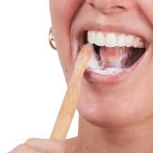Cargar imagen en el visor de la galería, Pasta dental sólida masticable - Menta y Carbón Activado