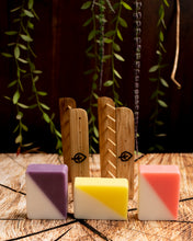 Cargar imagen en el visor de la galería, Tri Pack Eco Jabones x3